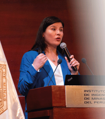 Graciela Arrieta: La equidad de género debe pasar del discurso a una estrategia clave del negocio minero